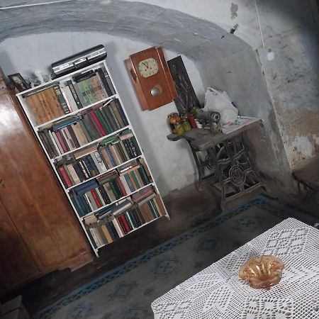Old Arch Hotel Gjoumri Kültér fotó