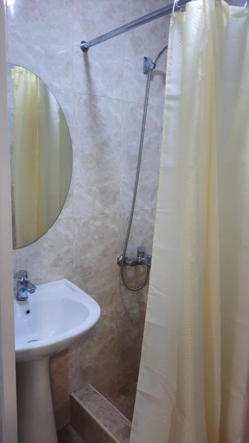 Old Arch Hotel Gjoumri Kültér fotó